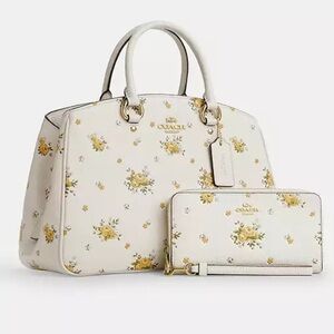 Authentic Coach Savannah Carryall Bag With Floral Print